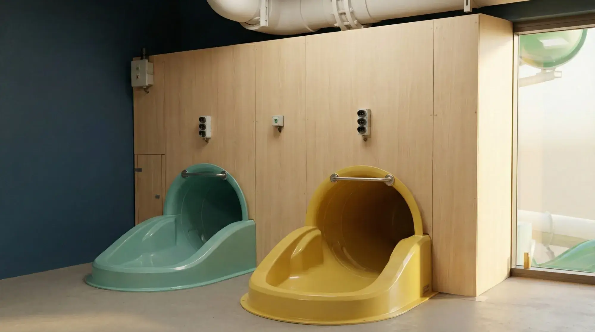 habillage-sur-mesure-en-stratifié-compact