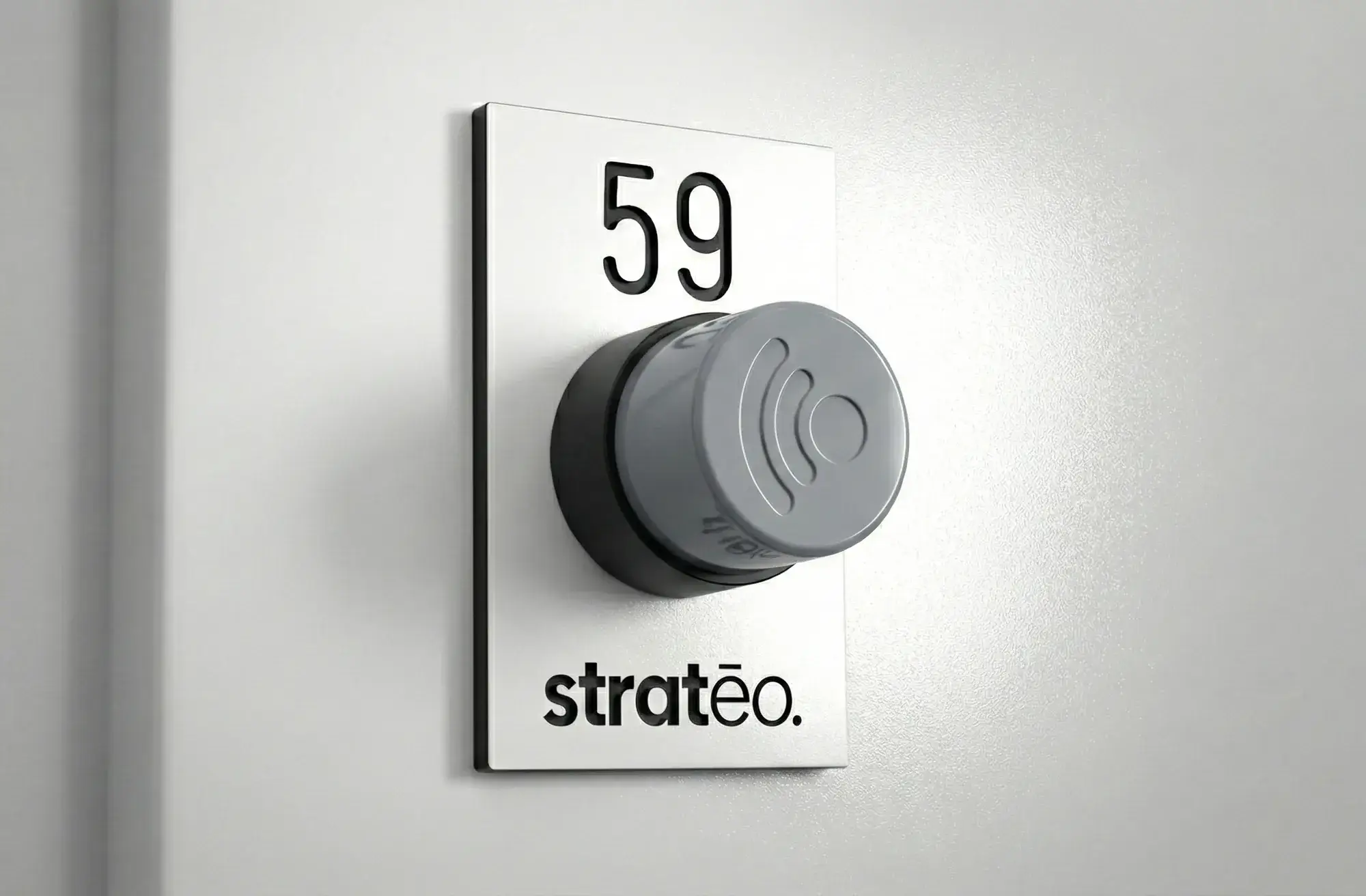 Serrure électronique OTS 10 Ojmar installée sur casier de vestiaire stratifie