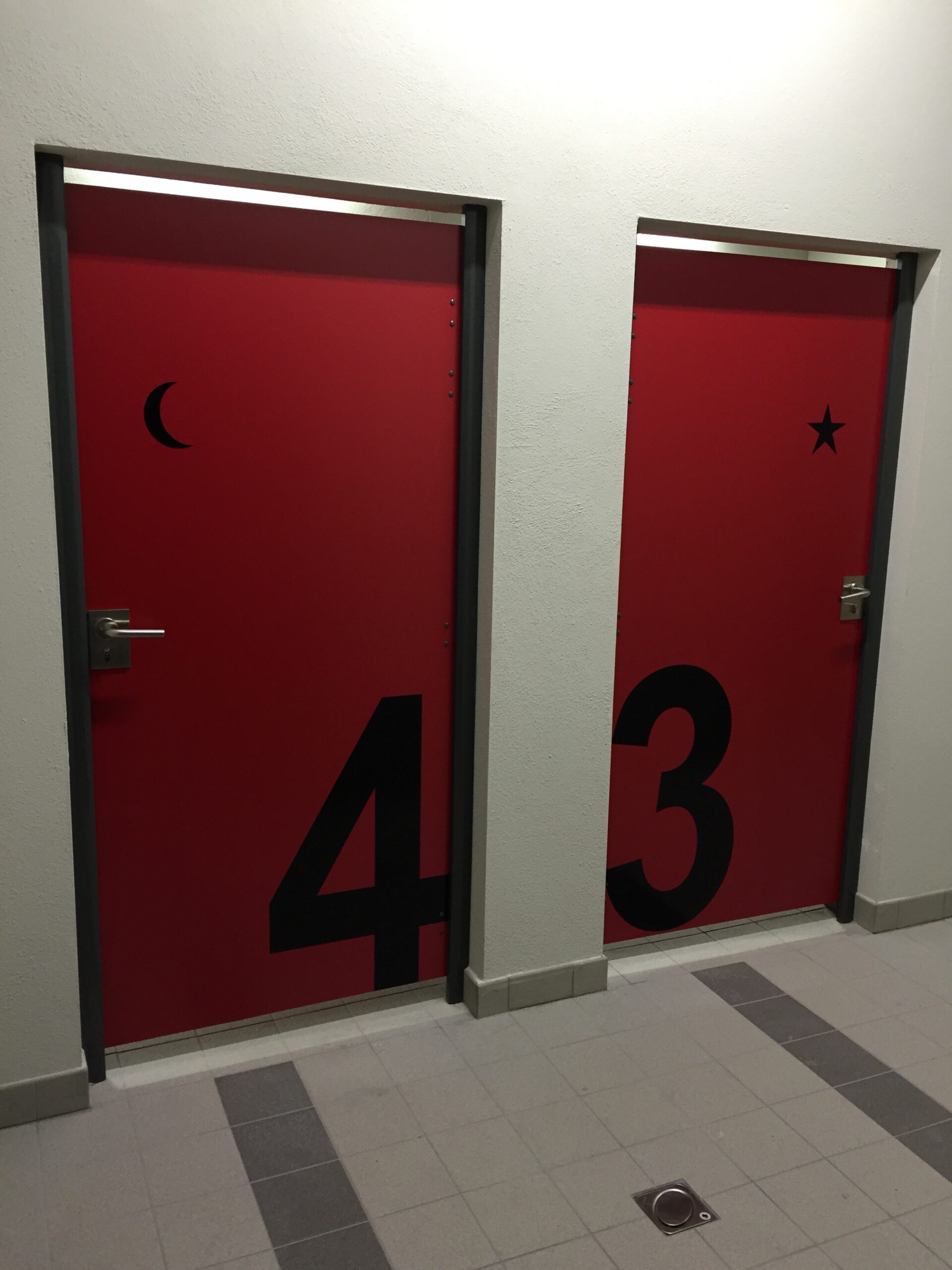 porte sur bati en stratifie compact